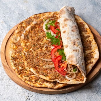2 Lahmacun (Porsiyon 2 Adet)